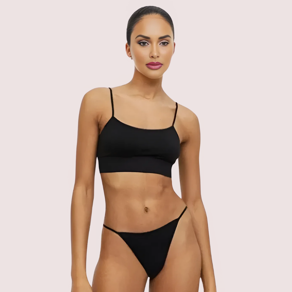 Athleisure Allure Sports Bra & G-String Set – black seamless sports bra with thin straps and matching minimal G-string, premium women’s athleisure lingerie set by KozyKlicks.
