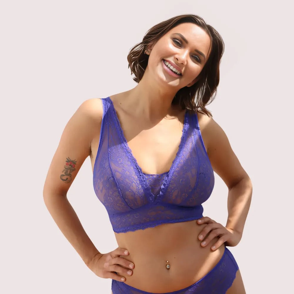 Luxury French Lace Bralette Gift Set – French Daina Collection in royal blue lace, front view of stylish women’s bralette featuring soft floral lace, deep V-neck design, and comfortable longline fit. Premium KozyKlicks lingerie.

